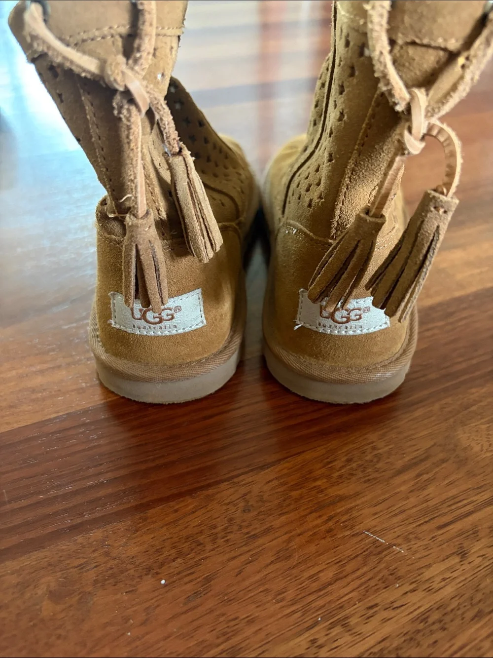 UGG AUSTRALIA KAELOU CHESTNUT SUEDE LEATHER BOOTS